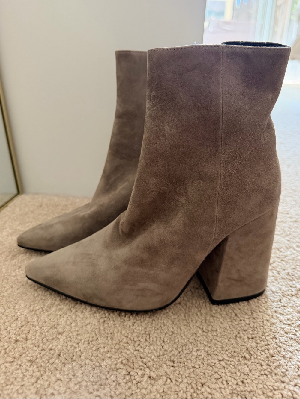 Alias Mae Women's Taupe Suede Block Heel Ankle Boots